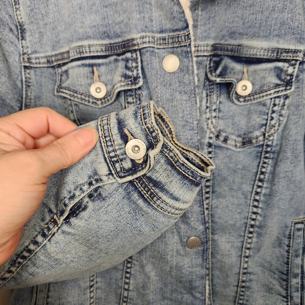 Torrid Sherpa Lined Denim Jacket Plaid Lined Size 1 (Plus) Cozy Jean Coat - Picture 7 of 8